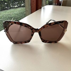 Tom Ford woman’s sunglasses